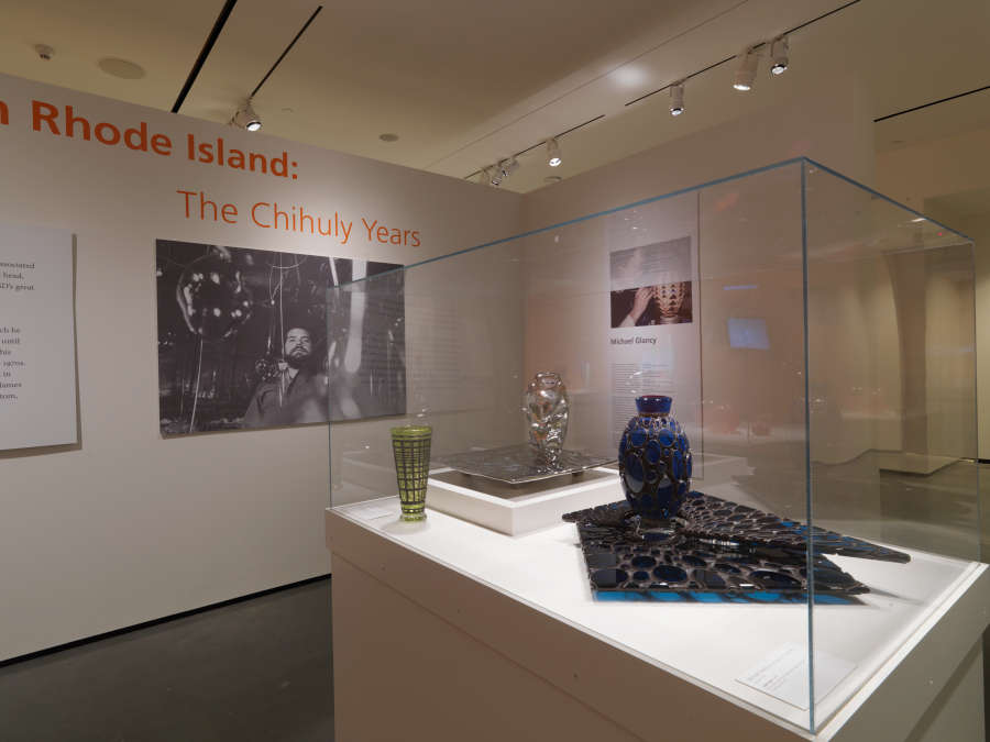 view exhibition image