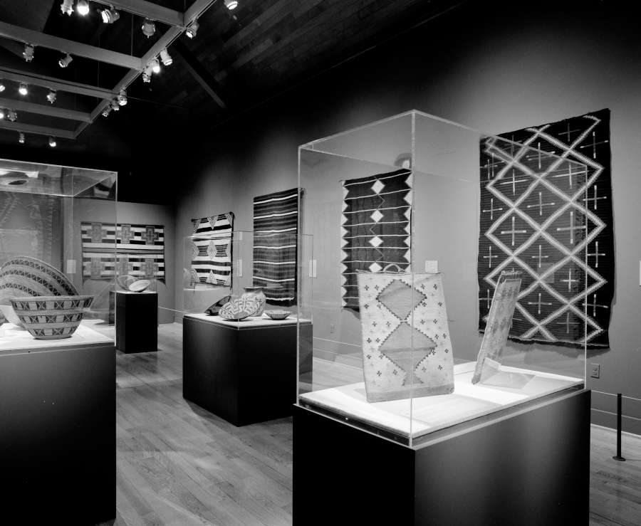 view exhibition image