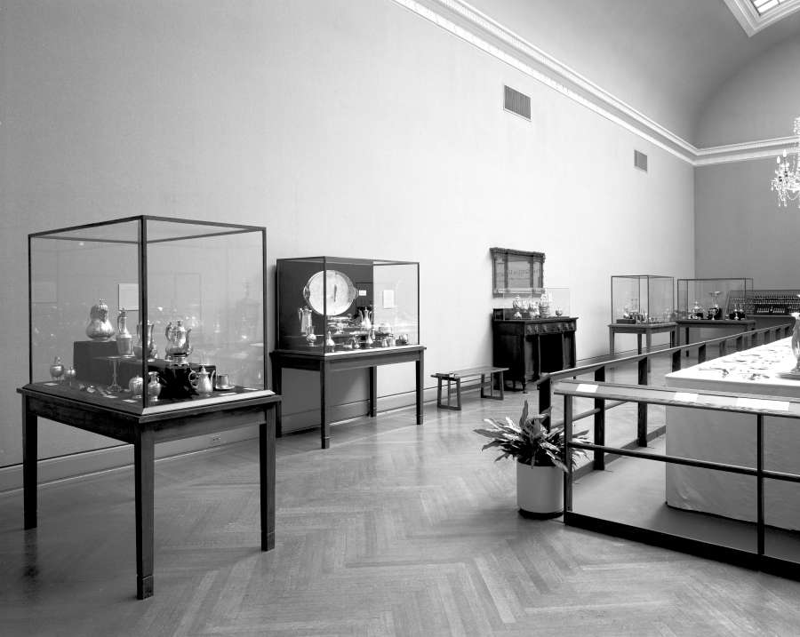 view exhibition image