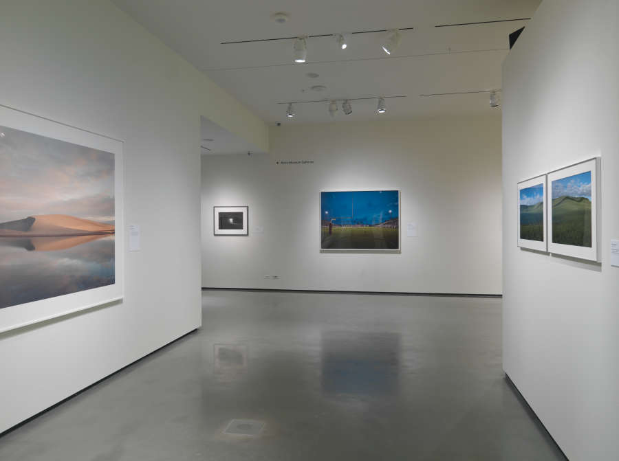 view exhibition image