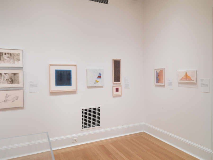 view exhibition image