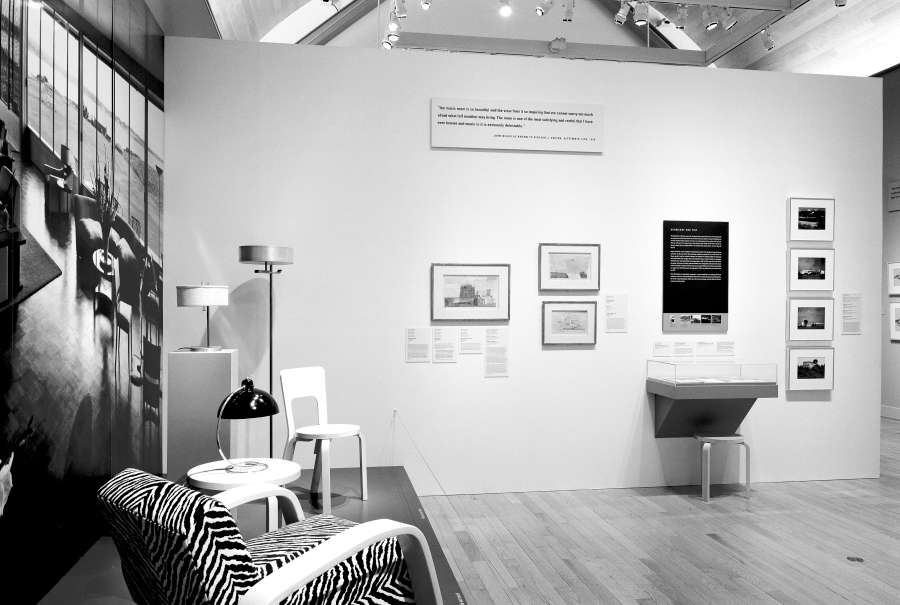 view exhibition image