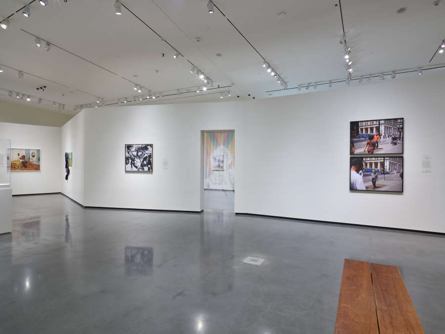 view exhibition image