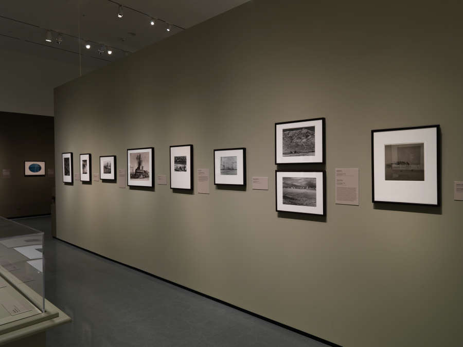 view exhibition image