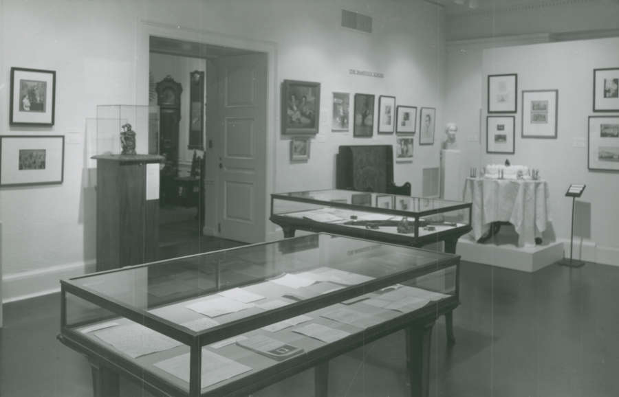 view exhibition image