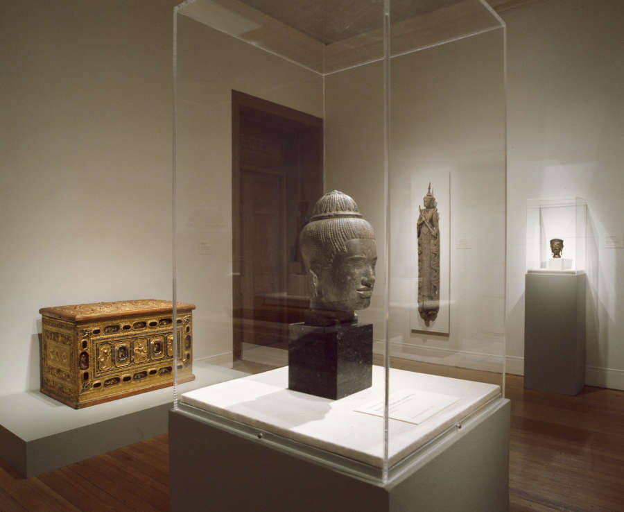view exhibition image