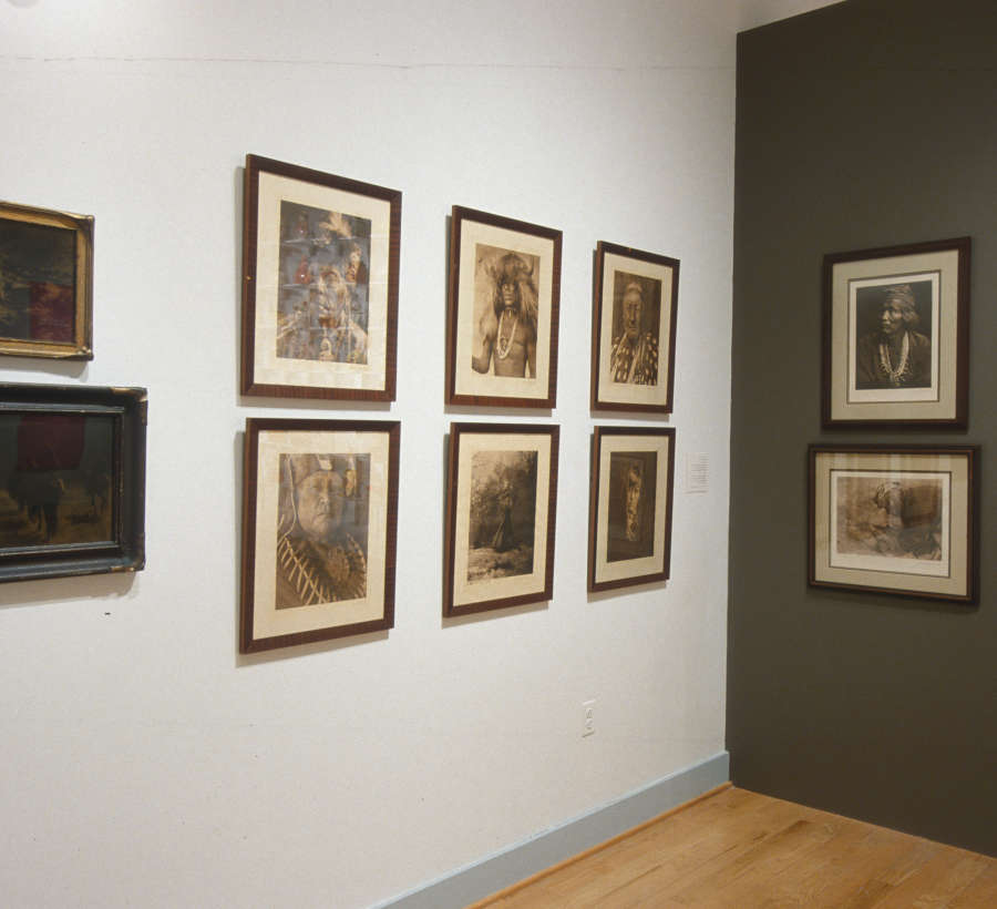 view exhibition image