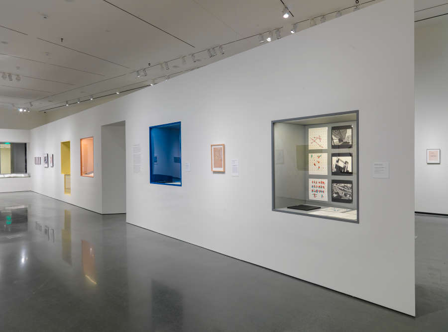 view exhibition image