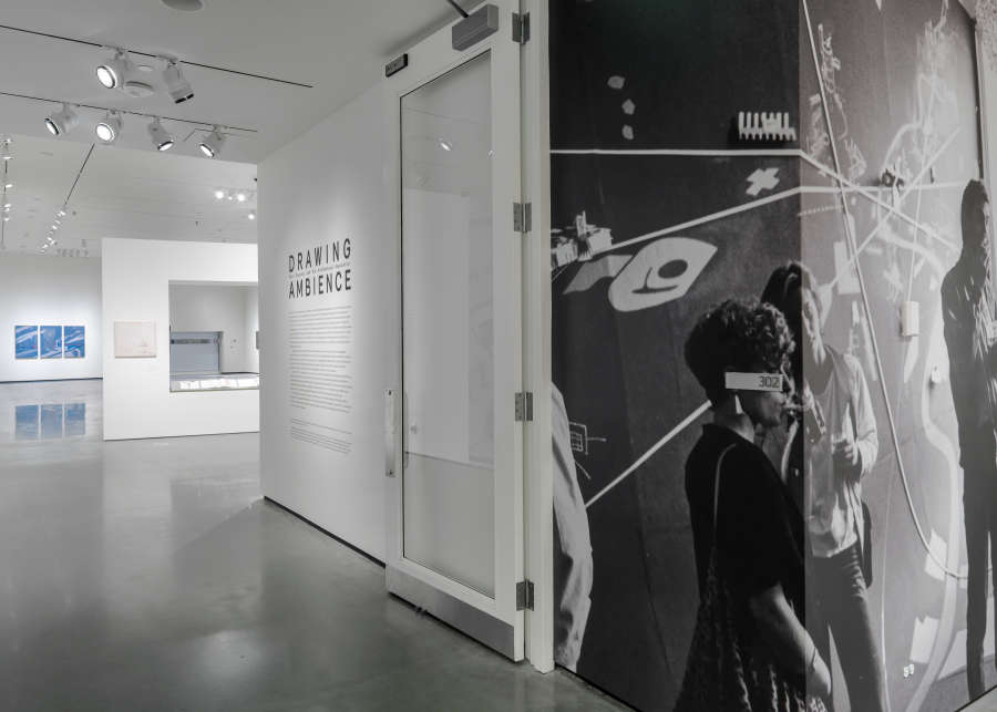 view exhibition image