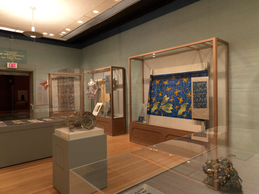 view exhibition image