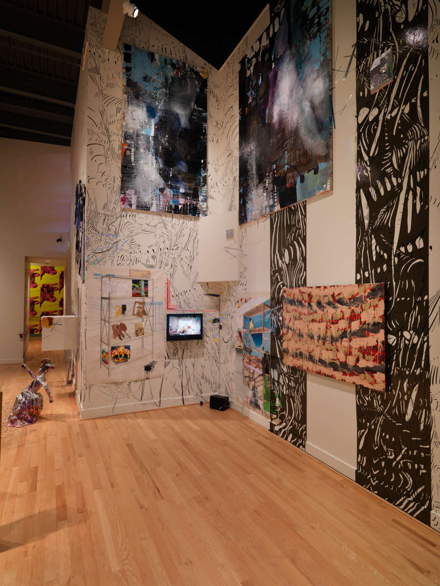 view exhibition image