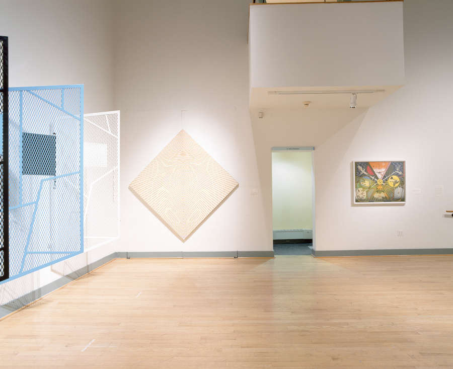 view exhibition image