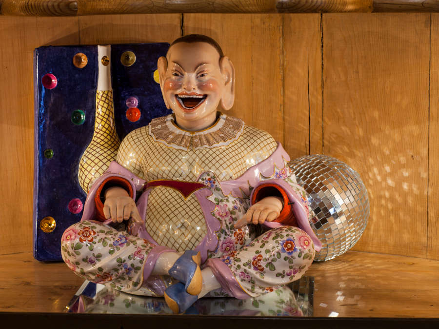 view exhibition image