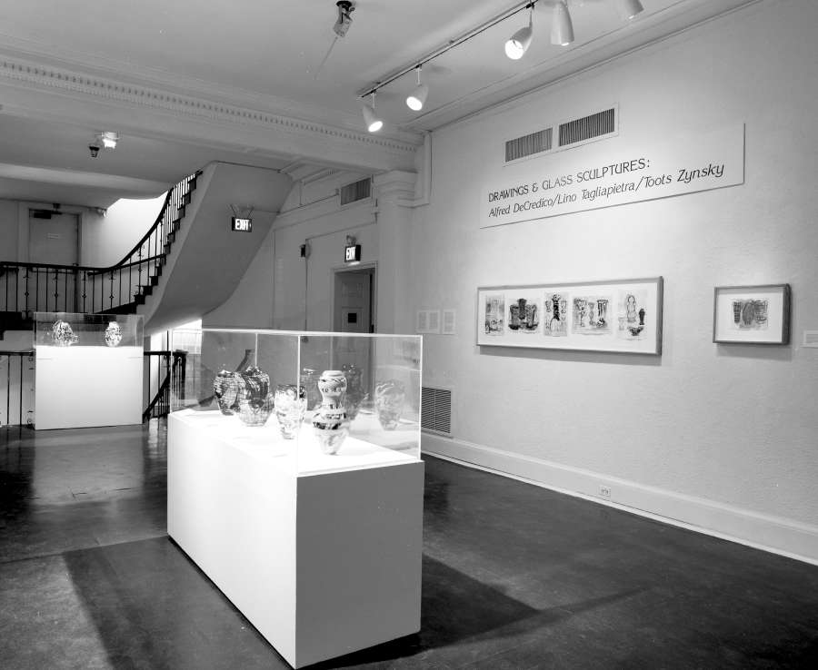 view exhibition image