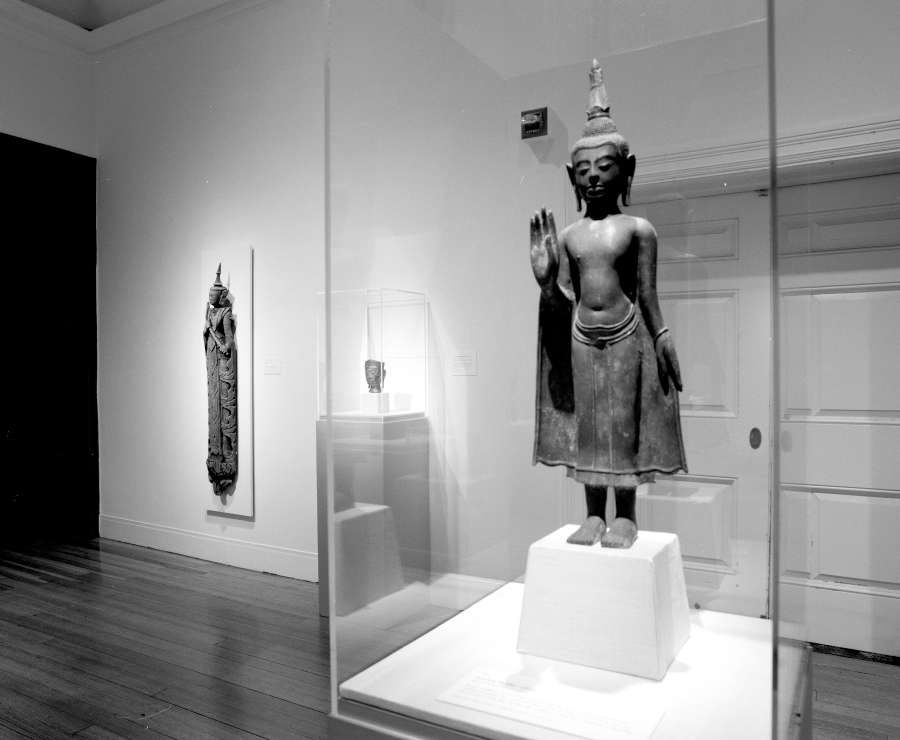 view exhibition image