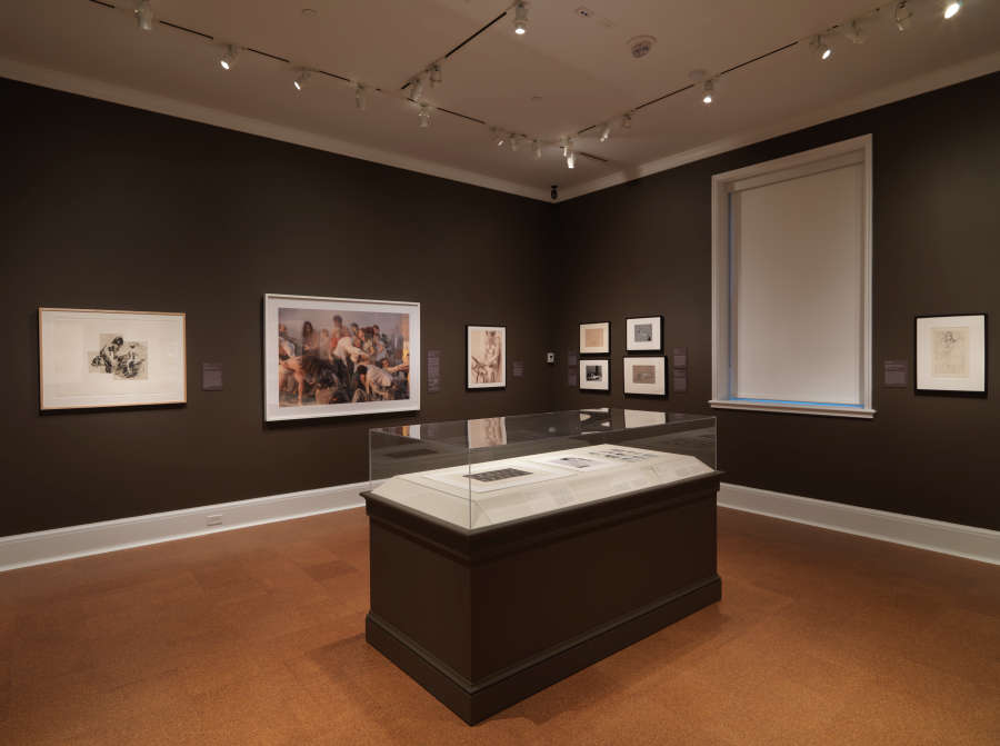 view exhibition image
