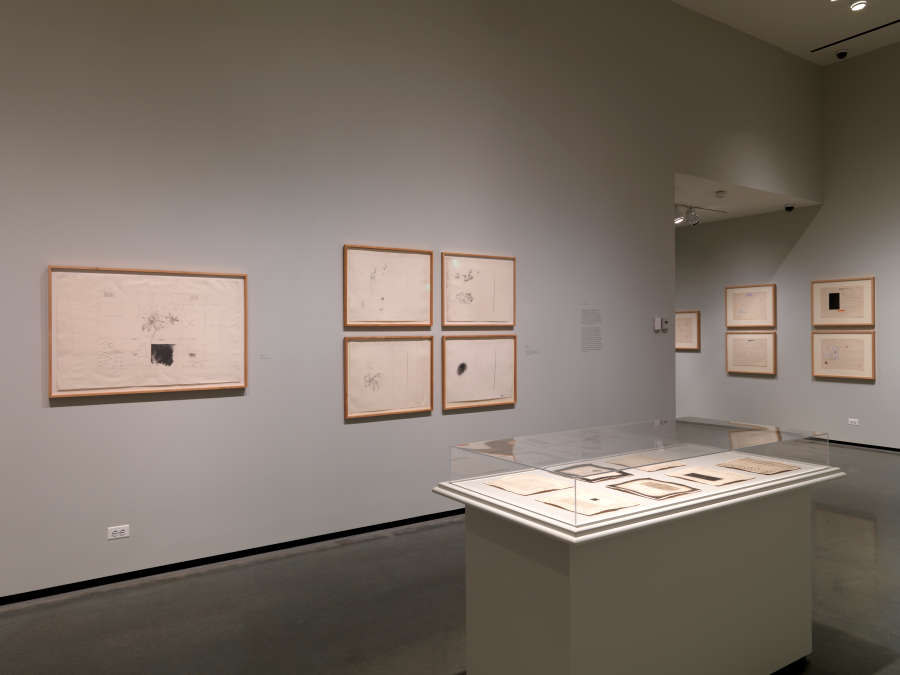 view exhibition image