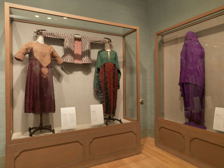 view exhibition image