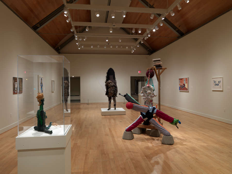 view exhibition image