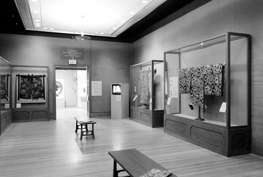 view exhibition image