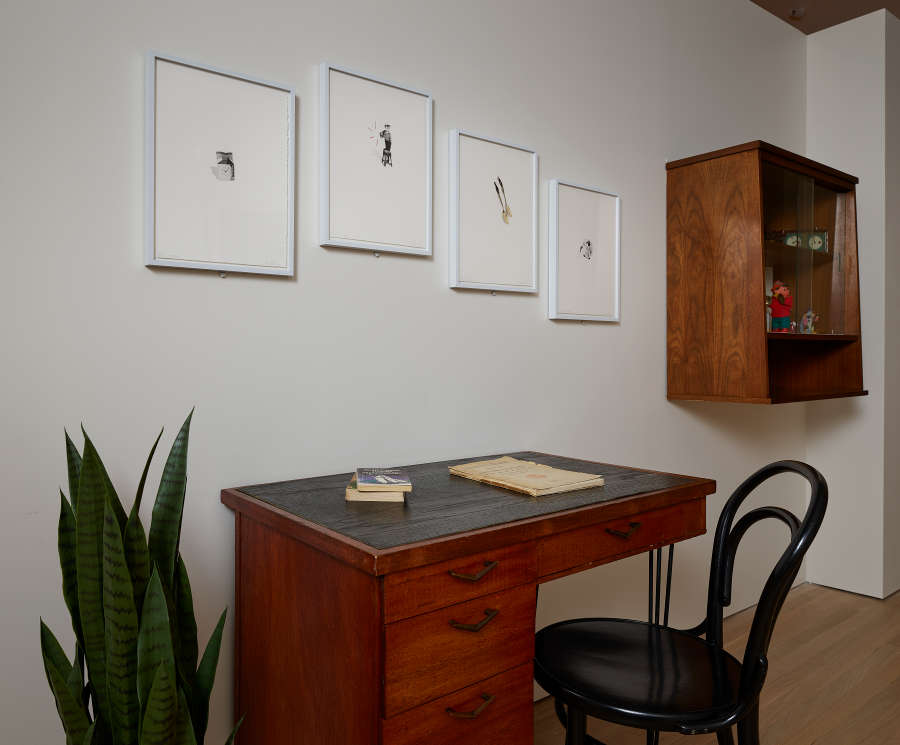 view exhibition image