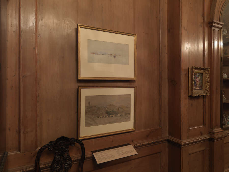 view exhibition image