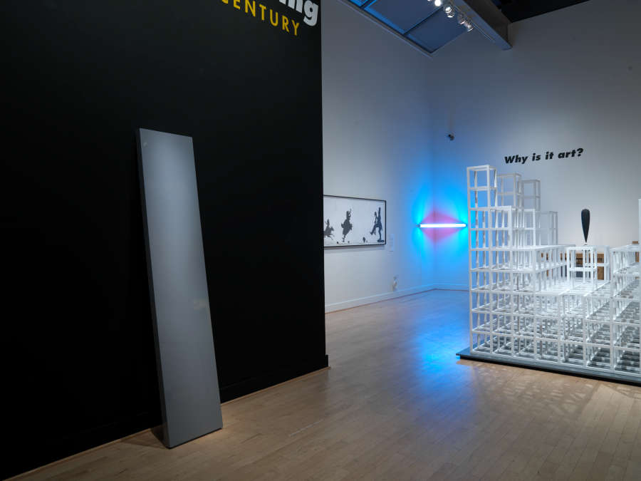 view exhibition image