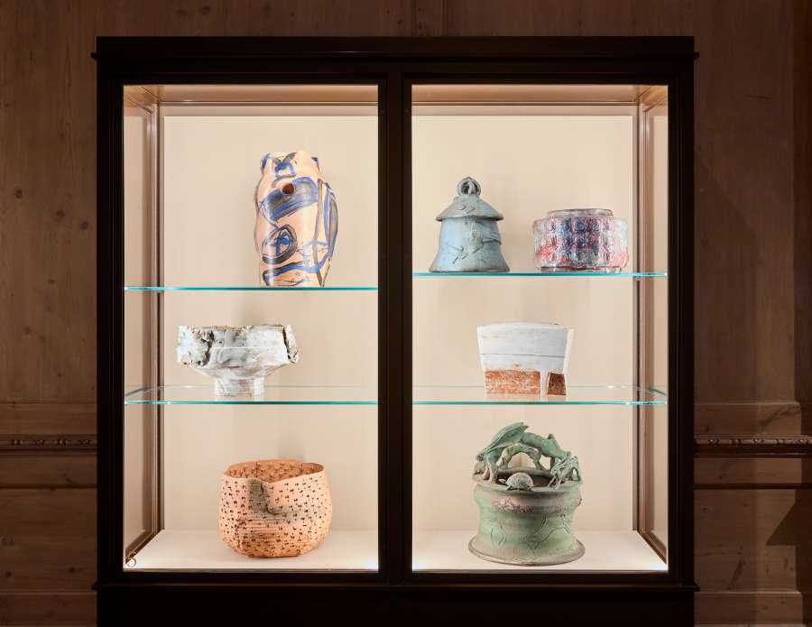 view exhibition image