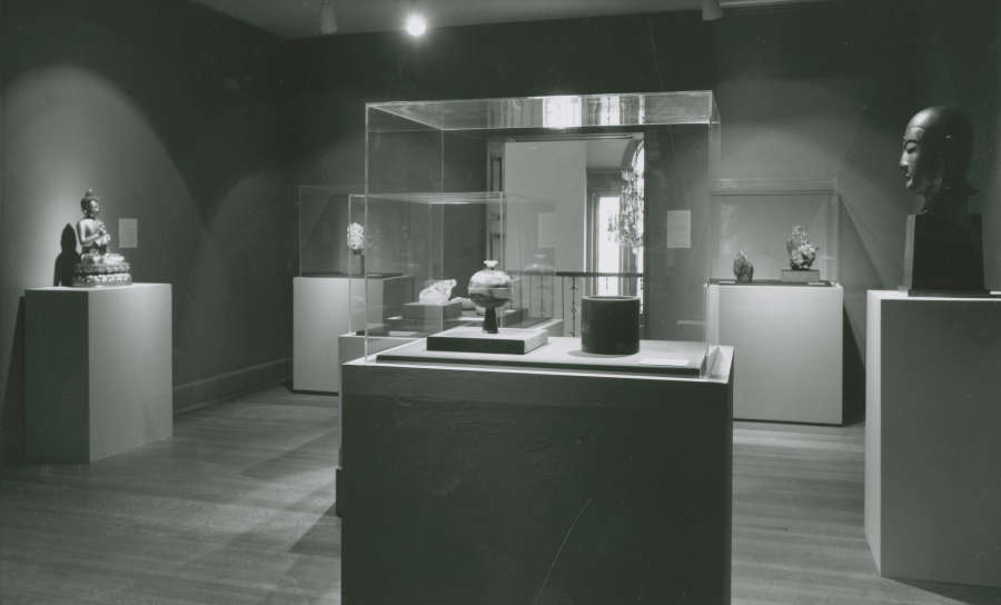 view exhibition image