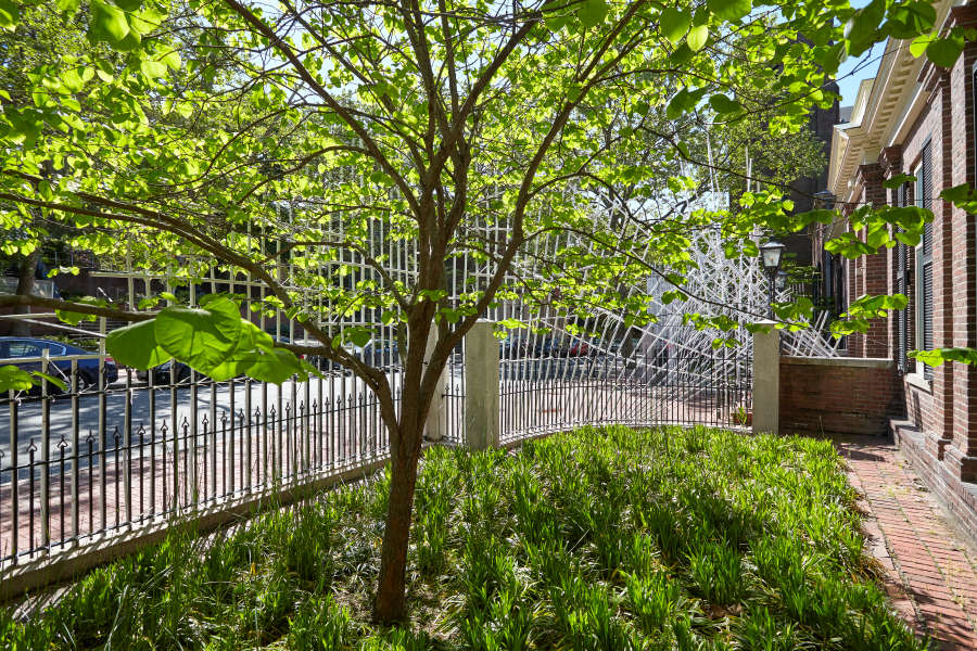 view exhibition image