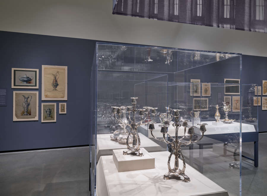 view exhibition image