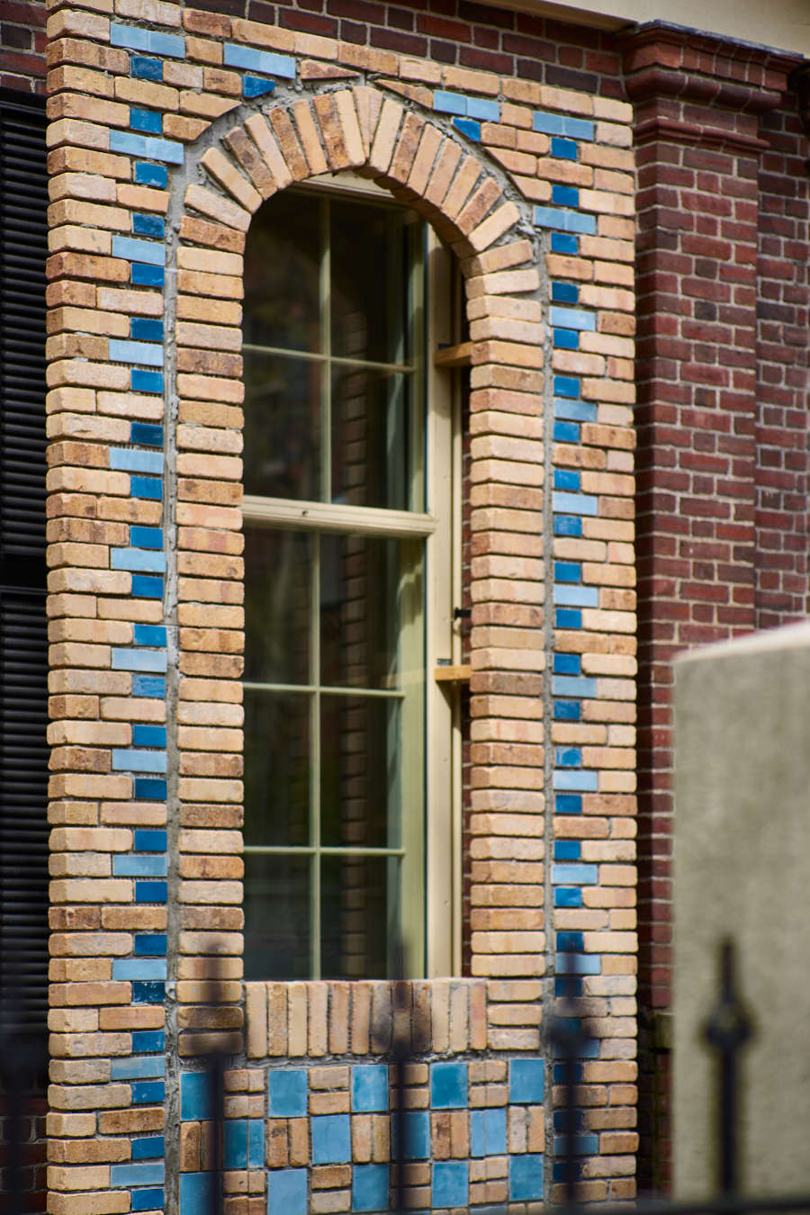 view exhibition image