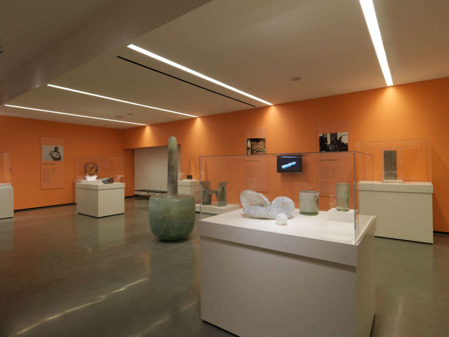 view exhibition image