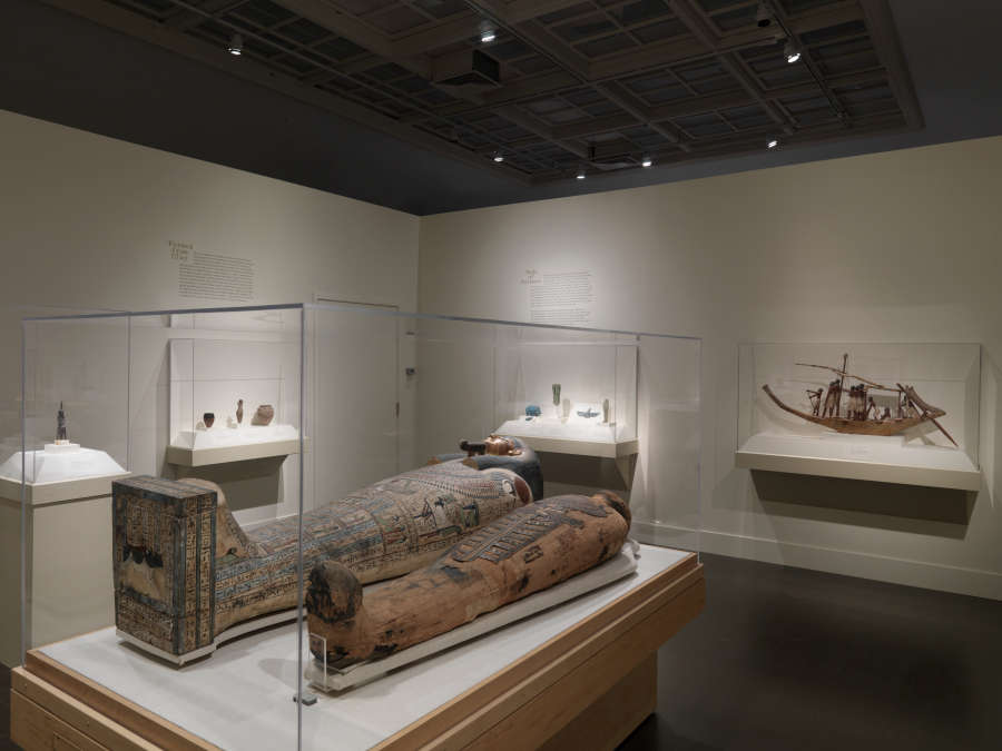 view exhibition image