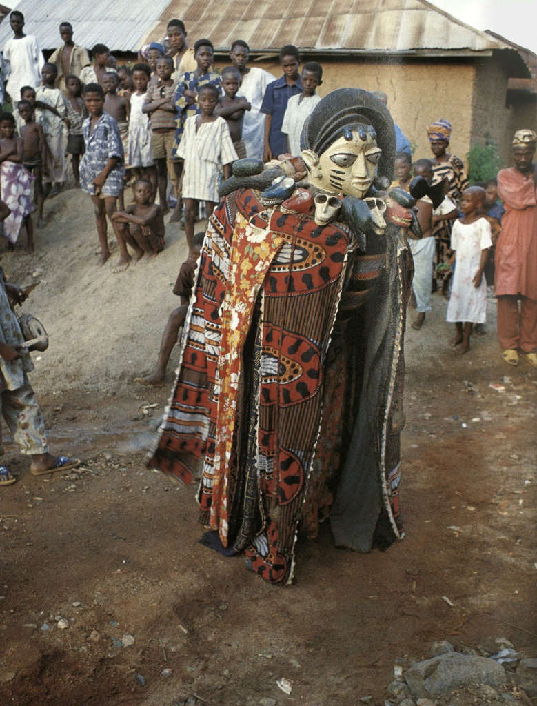 Egúngún Àgbà from the town of Abéòkúta (known as Erin, or elephant), 1978.