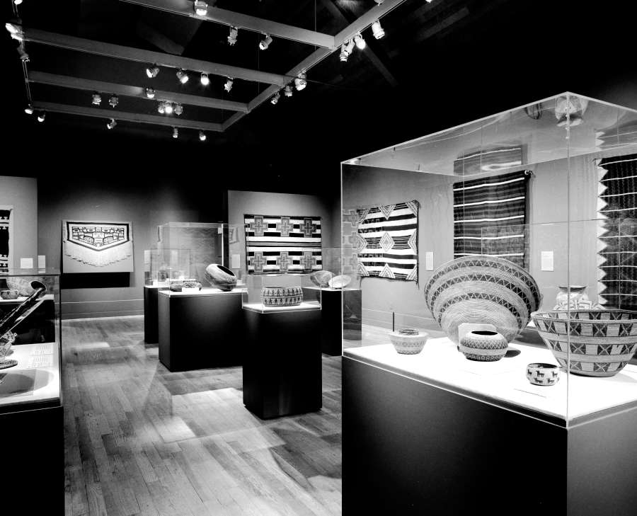 view exhibition image