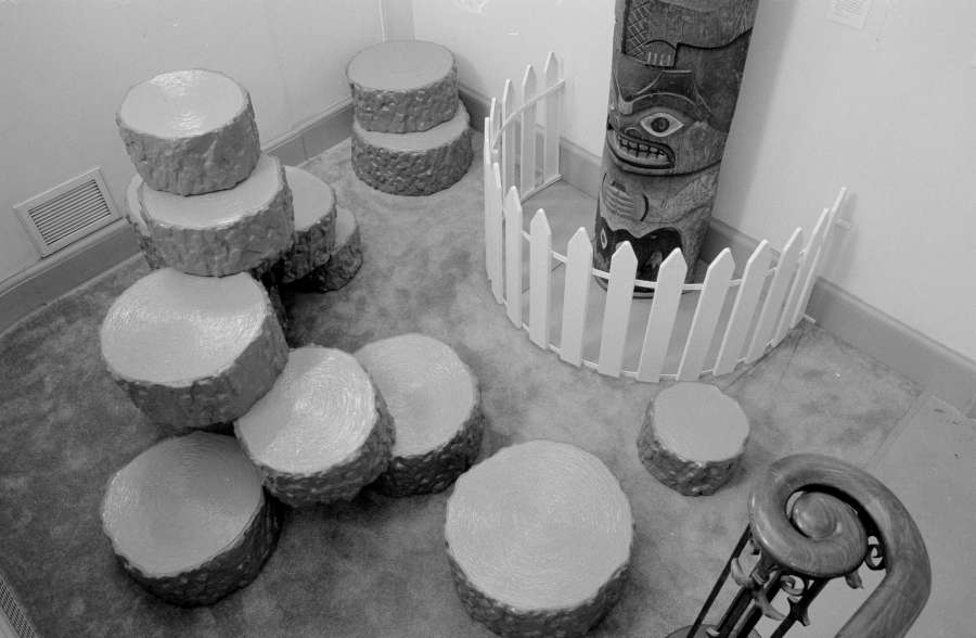 view exhibition image