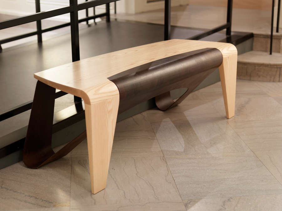 view exhibition image