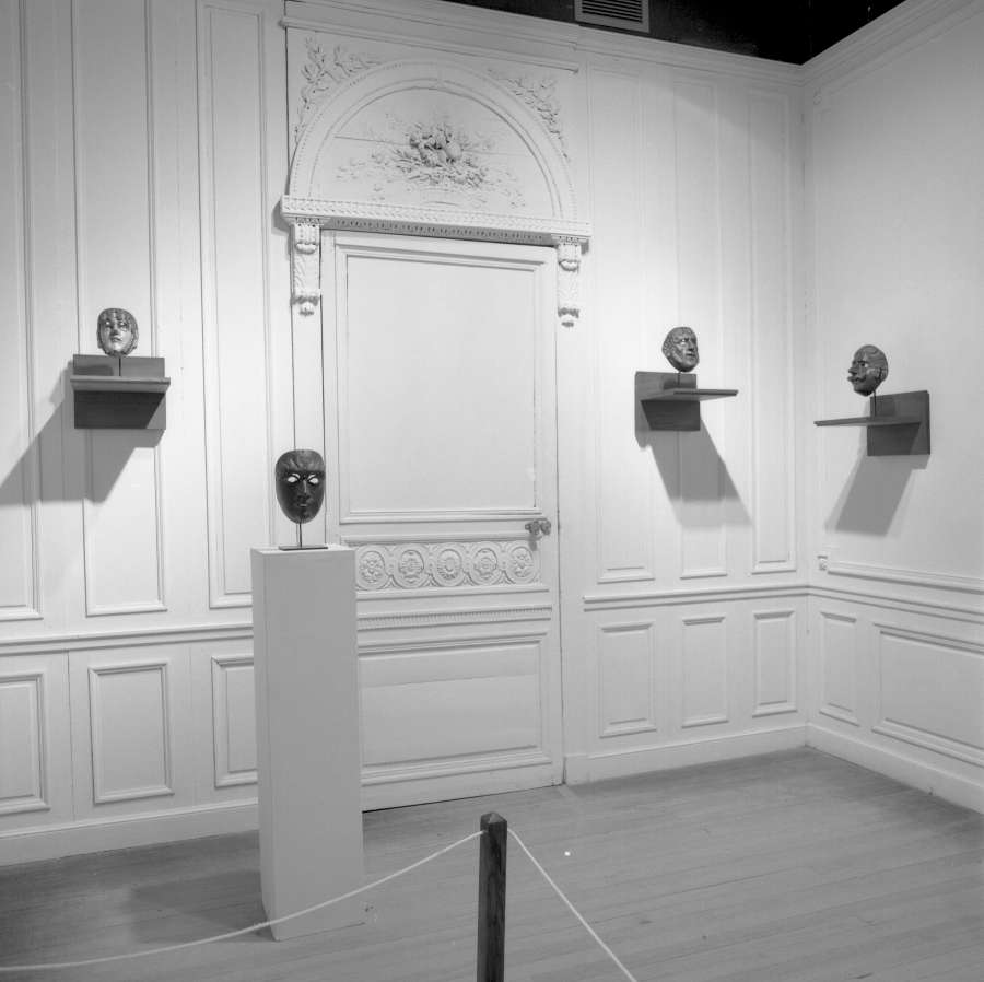 view exhibition image