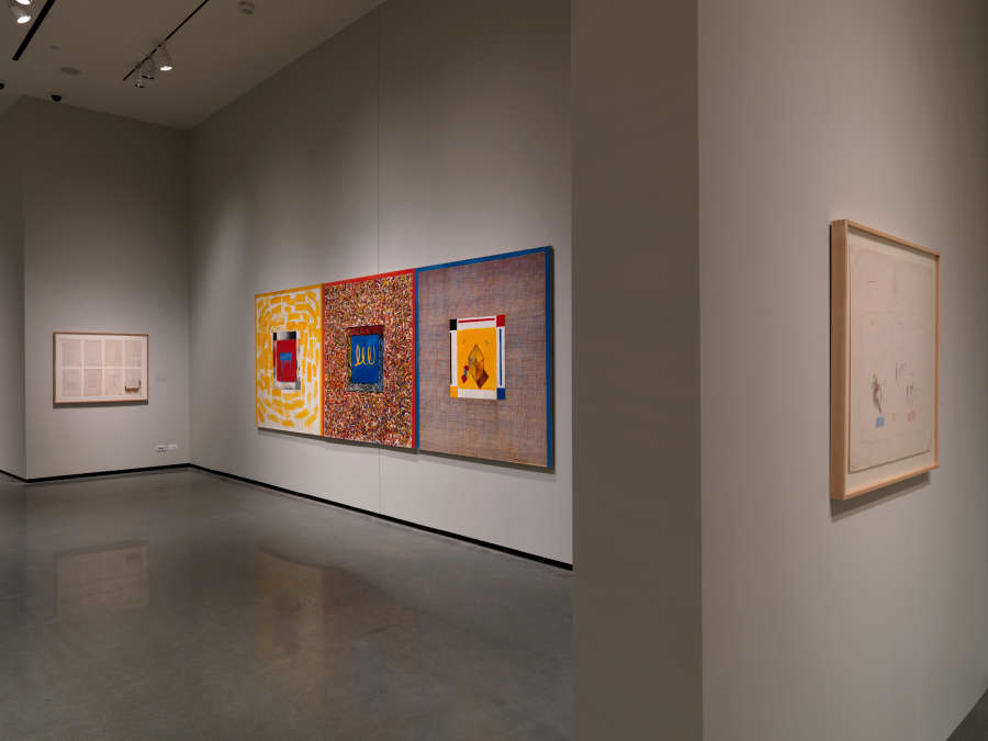 view exhibition image