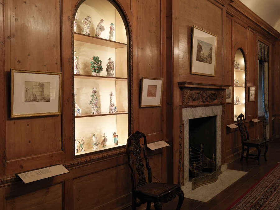 view exhibition image