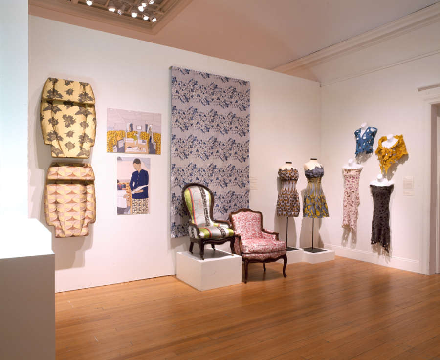 view exhibition image