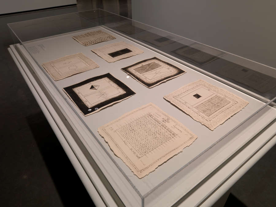 view exhibition image