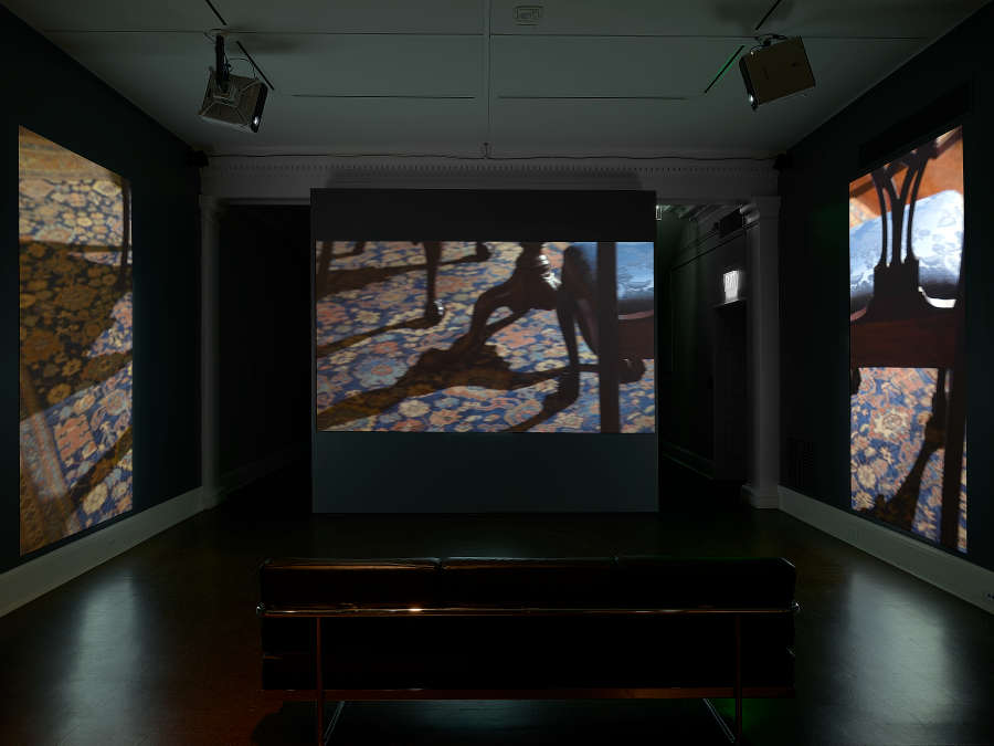 view exhibition image