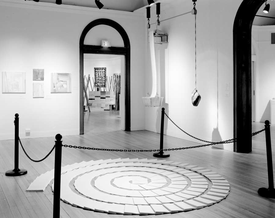 view exhibition image