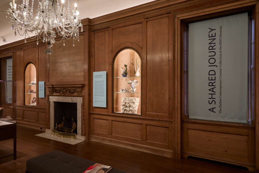 view exhibition image