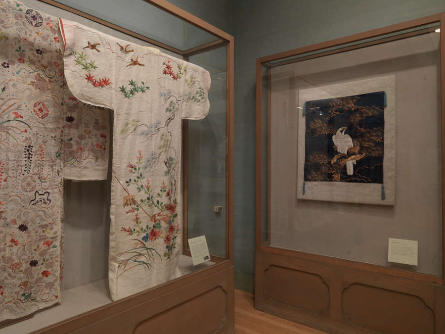 view exhibition image