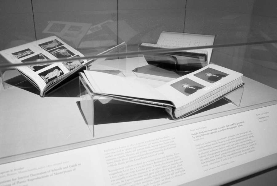 view exhibition image