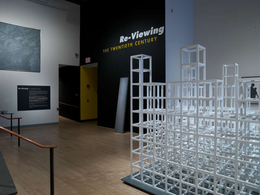 view exhibition image