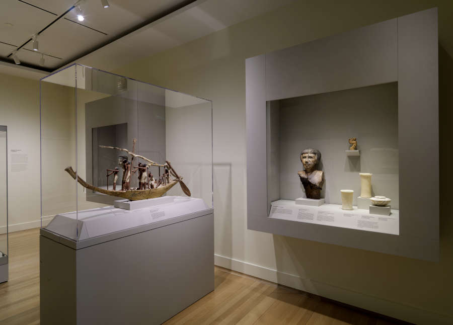 view exhibition image